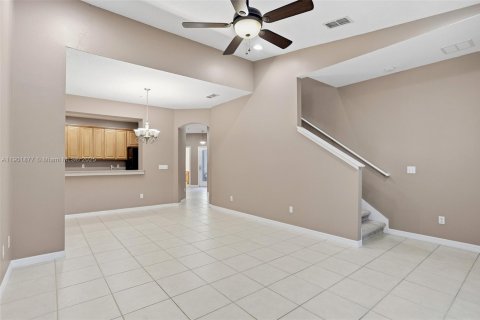 Condo in Orlando, Florida, 3 bedrooms  № 1953314 - photo 2