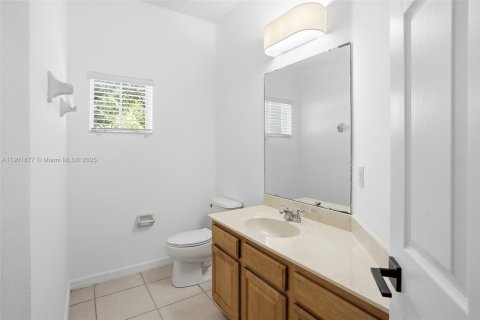 Condo in Orlando, Florida, 3 bedrooms  № 1953314 - photo 12