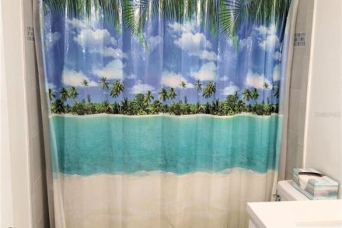 Condominio en venta en Largo, Florida, 1 dormitorio, 69.4 m2 № 1529198 - foto 28