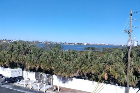 Condominio en venta en Largo, Florida, 1 dormitorio, 69.4 m2 № 1529198 - foto 25