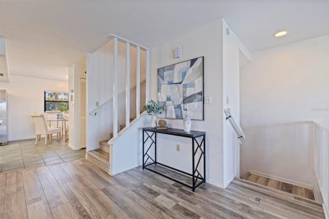 Touwnhouse à vendre à Treasure Island, Floride: 3 chambres, 172.33 m2 № 2427082 - photo 4
