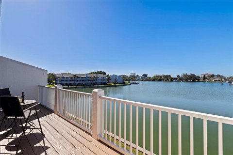 Touwnhouse à vendre à Treasure Island, Floride: 3 chambres, 172.33 m2 № 2427082 - photo 29