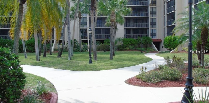 Condominio en Port Charlotte, Florida, 2 dormitorios № 1901242