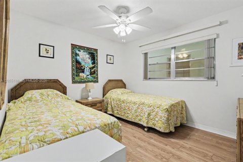Condominio en venta en Hollywood, Florida, 2 dormitorios, 78.04 m2 № 2190366 - foto 15