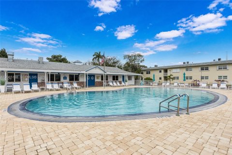 Condo à Hollywood, Floride, 2 chambres № 2190366