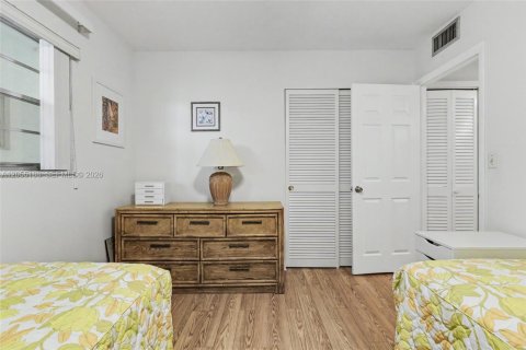 Condominio en venta en Hollywood, Florida, 2 dormitorios, 78.04 m2 № 2190366 - foto 16