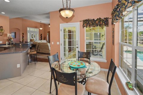 House in Port Charlotte, Florida 3 bedrooms, 197.97 sq.m. № 2147619 - photo 24