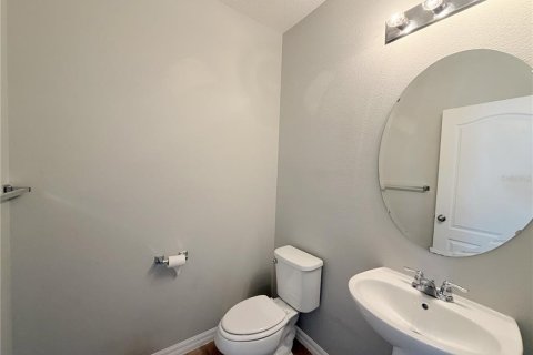 Villa ou maison à louer à Clermont, Floride: 4 chambres, 225.47 m2 № 2397058 - photo 6