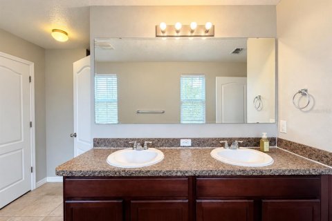 Villa ou maison à louer à Clermont, Floride: 4 chambres, 225.47 m2 № 2397058 - photo 24