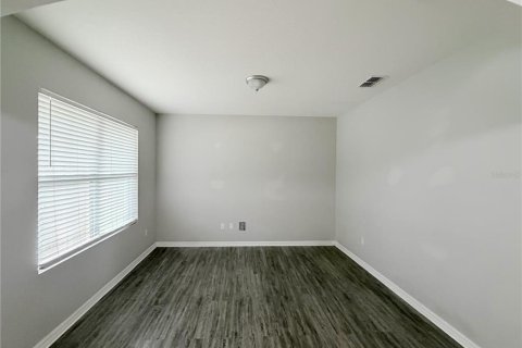 Villa ou maison à louer à Clermont, Floride: 4 chambres, 225.47 m2 № 2397058 - photo 4