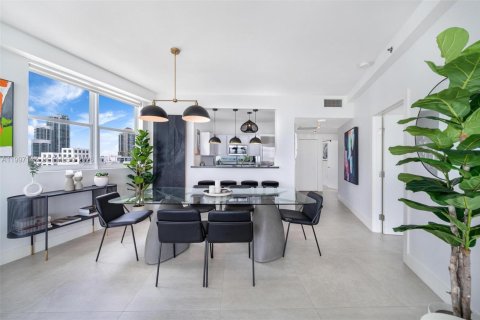 Copropriété à louer à Miami Beach, Floride: 2 chambres, 145.58 m2 № 2256136 - photo 15