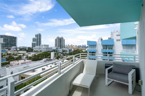 Copropriété à louer à Miami Beach, Floride: 2 chambres, 145.58 m2 № 2256136 - photo 28