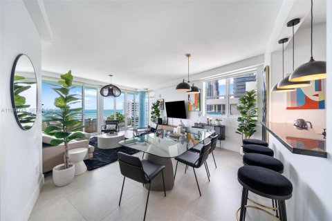 Copropriété à louer à Miami Beach, Floride: 2 chambres, 145.58 m2 № 2256136 - photo 16
