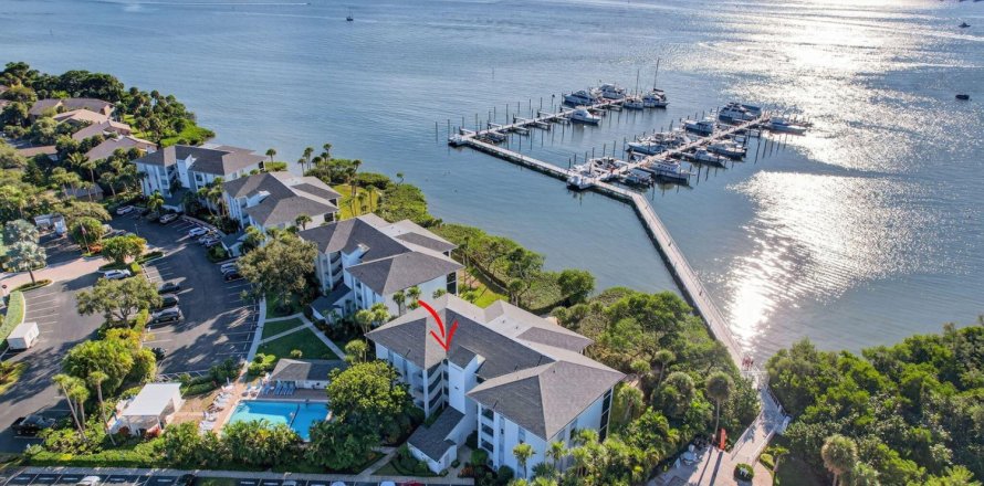 Condo à Stuart, Floride, 2 chambres  № 2082757