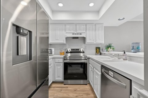 Copropriété à vendre à Stuart, Floride: 2 chambres, 90.12 m2 № 2082757 - photo 11