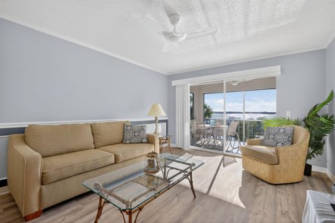 Copropriété à vendre à Stuart, Floride: 2 chambres, 90.12 m2 № 2082757 - photo 6
