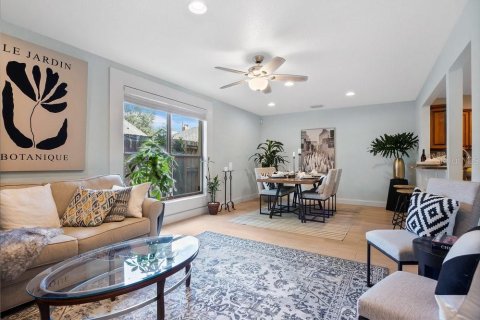 Condominio en venta en Orlando, Florida, 3 dormitorios, 186.64 m2 № 1789425 - foto 8