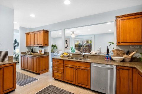 Condominio en venta en Orlando, Florida, 3 dormitorios, 186.64 m2 № 1789425 - foto 14