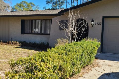 Casa en alquiler en Gainesville, Florida, 3 dormitorios, 158.68 m2 № 1743570 - foto 1
