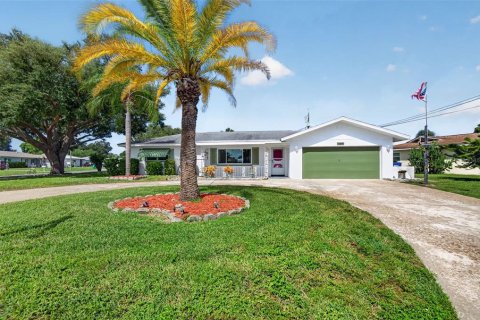Casa en Seminole, Florida 2 dormitorios, 124.86 m2 № 2377737