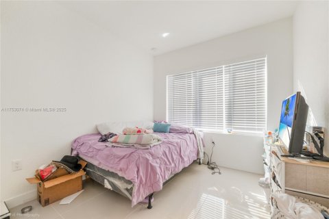 Touwnhouse à vendre à Homestead, Floride: 4 chambres, 129.88 m2 № 1985246 - photo 5