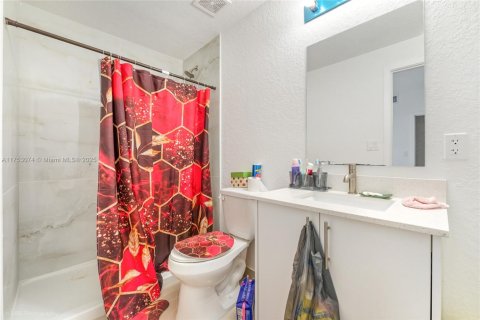 Touwnhouse à vendre à Homestead, Floride: 4 chambres, 129.88 m2 № 1985246 - photo 10