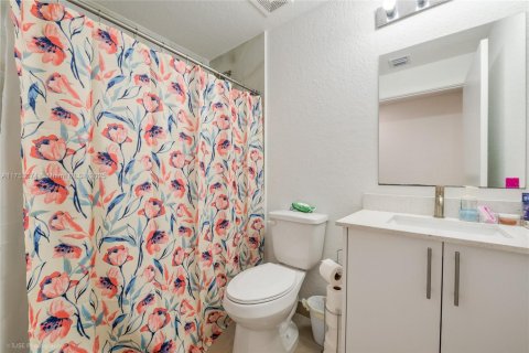 Touwnhouse à vendre à Homestead, Floride: 4 chambres, 129.88 m2 № 1985246 - photo 6