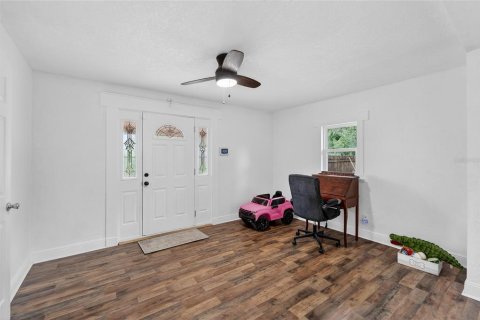 House in Lakeland, Florida 4 bedrooms, 137.5 sq.m. № 1900292 - photo 12