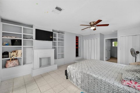 House in Lakeland, Florida 4 bedrooms, 137.5 sq.m. № 1900292 - photo 16