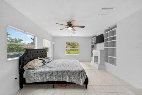 House in Lakeland, Florida 4 bedrooms, 137.5 sq.m. № 1900292 - photo 15