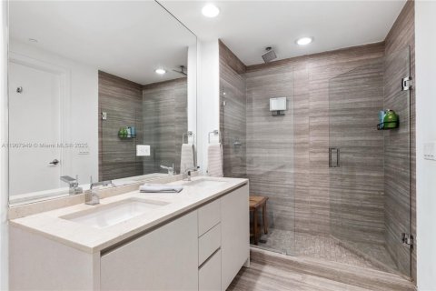 Condominio en alquiler en Miami, Florida, 2 dormitorios, 102.19 m2 № 1965732 - foto 20