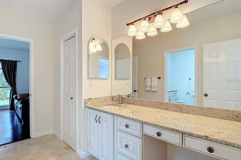 House in Tampa, Florida 4 bedrooms, 294.87 sq.m. № 1918843 - photo 24