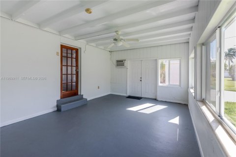 House in Dania Beach, Florida 3 bedrooms, 144 sq.m. № 2030698 - photo 28