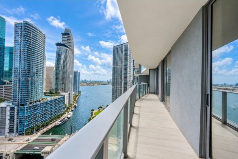 Copropriété à louer à Miami, Floride: 2 chambres № 2404099 - photo 9