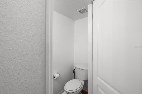 Villa ou maison à vendre à Kissimmee, Floride: 4 chambres, 179.12 m2 № 2349484 - photo 9