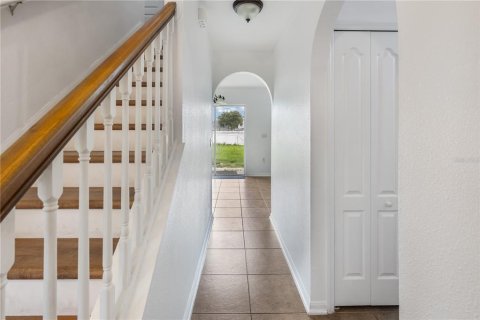 Villa ou maison à vendre à Kissimmee, Floride: 4 chambres, 179.12 m2 № 2349484 - photo 2