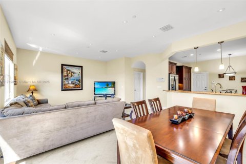 Adosado en venta en Delray Beach, Florida, 4 dormitorios, 236.44 m2 № 1862993 - foto 10