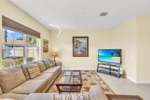 Adosado en venta en Delray Beach, Florida, 4 dormitorios, 236.44 m2 № 1862993 - foto 13