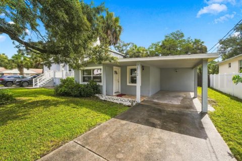 Villa ou maison à vendre à Tampa, Floride: 4 chambres, 112.97 m2 № 2341651 - photo 2