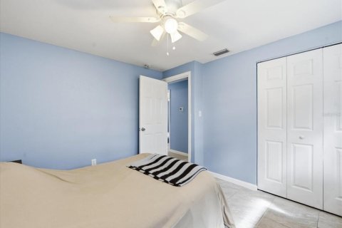Villa ou maison à vendre à Tampa, Floride: 4 chambres, 112.97 m2 № 2341651 - photo 23