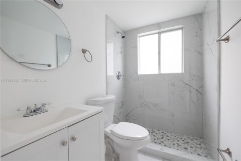 Снять в аренду виллу или дом в Майами, Флорида 1 спальня, 50.72м2, № 2004838 - фото 7