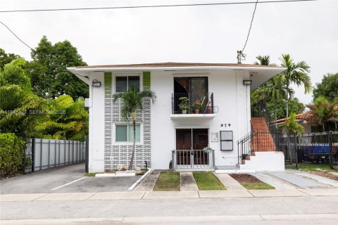 Снять в аренду виллу или дом в Майами, Флорида 1 спальня, 50.72м2, № 2004838 - фото 18