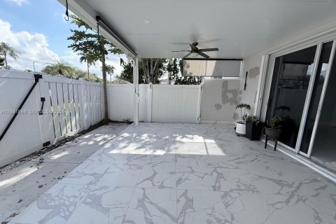 Appartement à louer à Pembroke Pines, Floride: 3 chambres, 128.11 m2 № 1998728 - photo 30