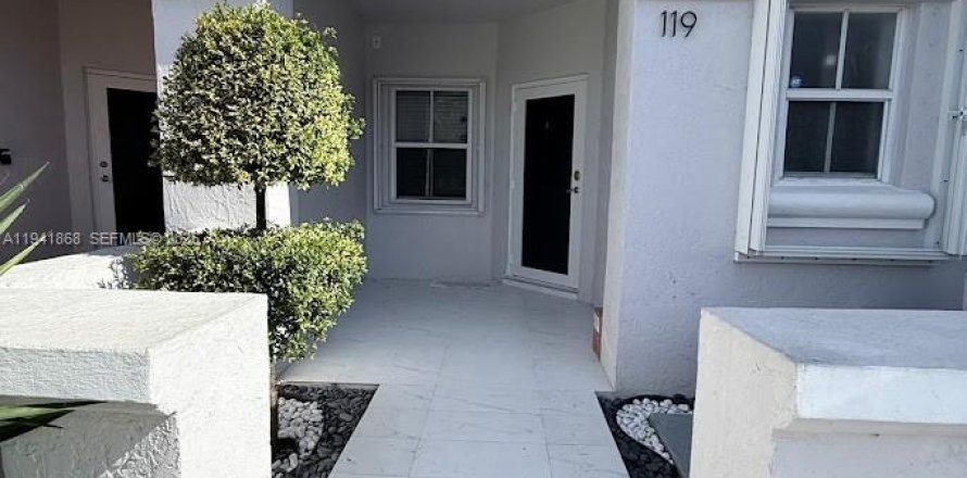 Appartement à Pembroke Pines, Floride 3 chambres, 128.11 m2 № 1998728