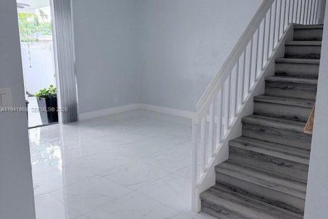 Appartement à louer à Pembroke Pines, Floride: 3 chambres, 128.11 m2 № 1998728 - photo 6