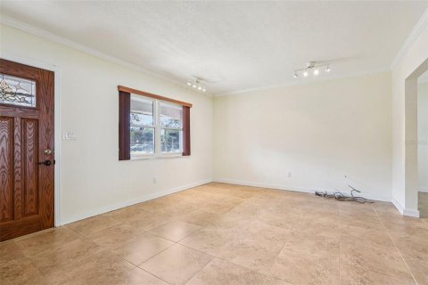 House in Tampa, Florida 3 bedrooms, 167.22 sq.m. № 2131650 - photo 10