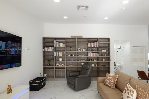 Купить виллу или дом в Майами, Флорида 4 спальни, 206.24м2, № 1955870 - фото 13