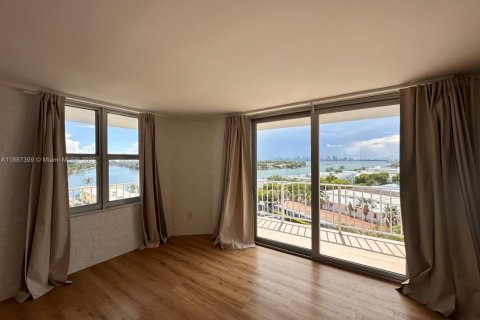 Copropriété à louer à Miami Beach, Floride: 1 chambre, 93.37 m2 № 1945172 - photo 14