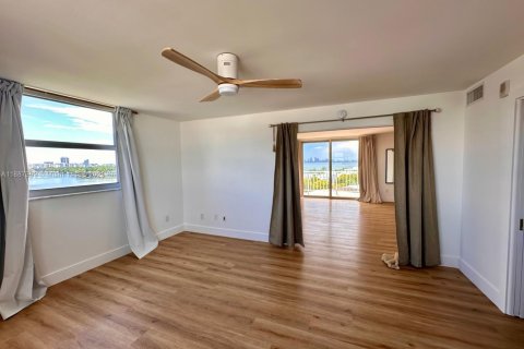 Copropriété à louer à Miami Beach, Floride: 1 chambre, 93.37 m2 № 1945172 - photo 9