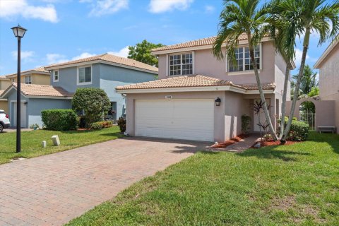 Casa en West Palm Beach, Florida 3 dormitorios, 166.85 m2 № 2273453